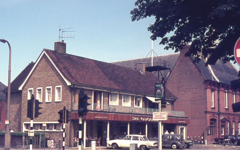 The Cricketers, London Road, Mitcham, Surrey CR4. 