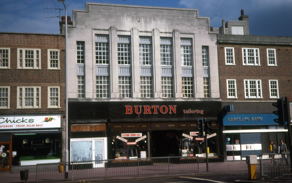 mhs-wjr-131-04 MORDEN SHOPS 51 – 57 London Road (Chicks, formerly Finlay tobacconist, Burton, Barclays Bank, John Collier) 06-77